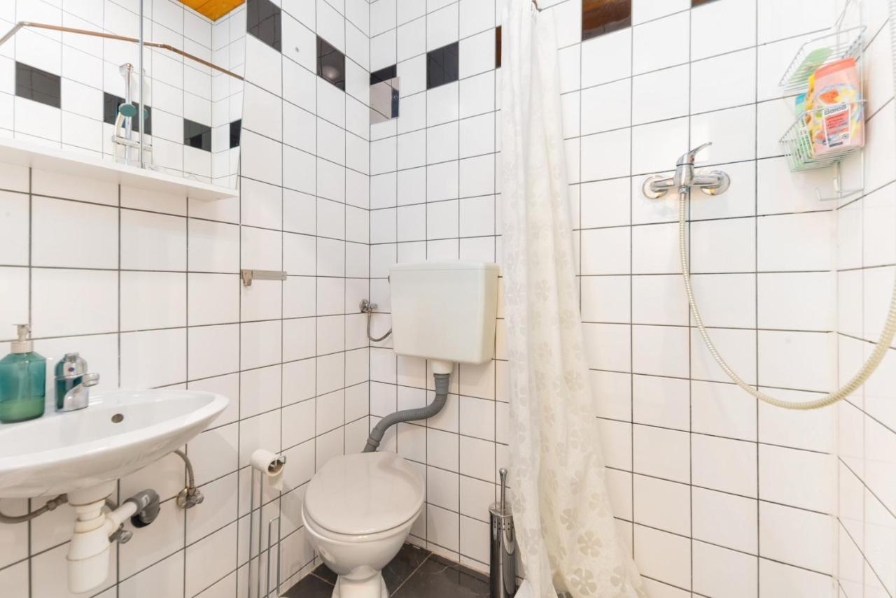 Designer Apartments, 2 Min To U1 Reumannplatz Vienna Luaran gambar
