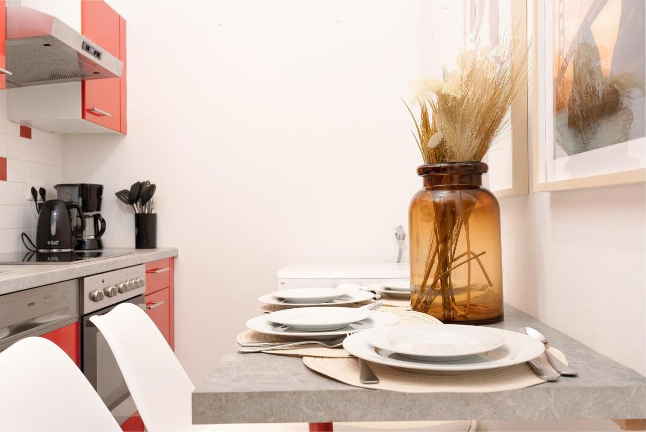 Designer Apartments, 2 Min To U1 Reumannplatz Vienna Luaran gambar