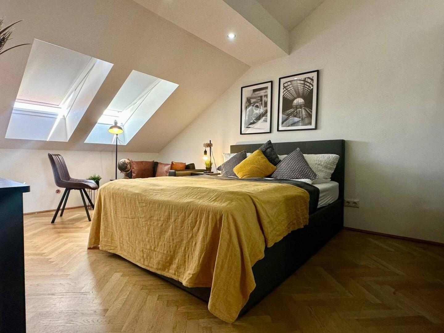 Designer Apartments, 2 Min To U1 Reumannplatz Vienna Luaran gambar
